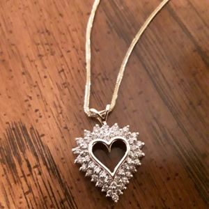 Beautiful Heart Shaped Diamond Pendant & Chain